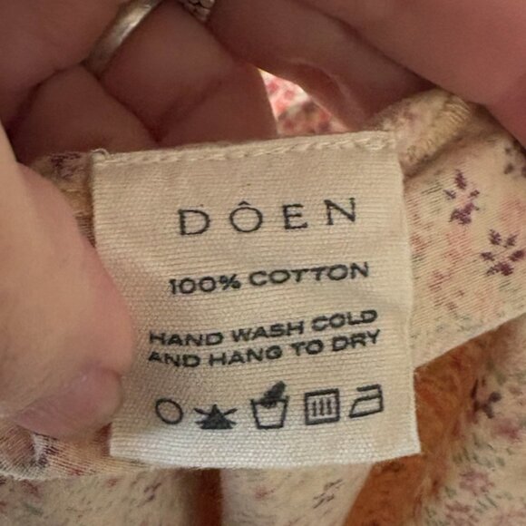 Doen Pansy Dress in Floral Calico, size M - Picture 7 of 8